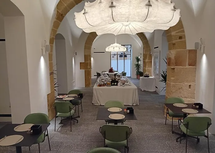 Dome Hotel 4*