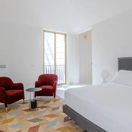 Dome Hotel 4*